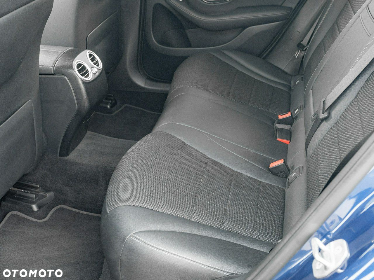 Mercedes-Benz GLC 200 d 4-Matic - 24