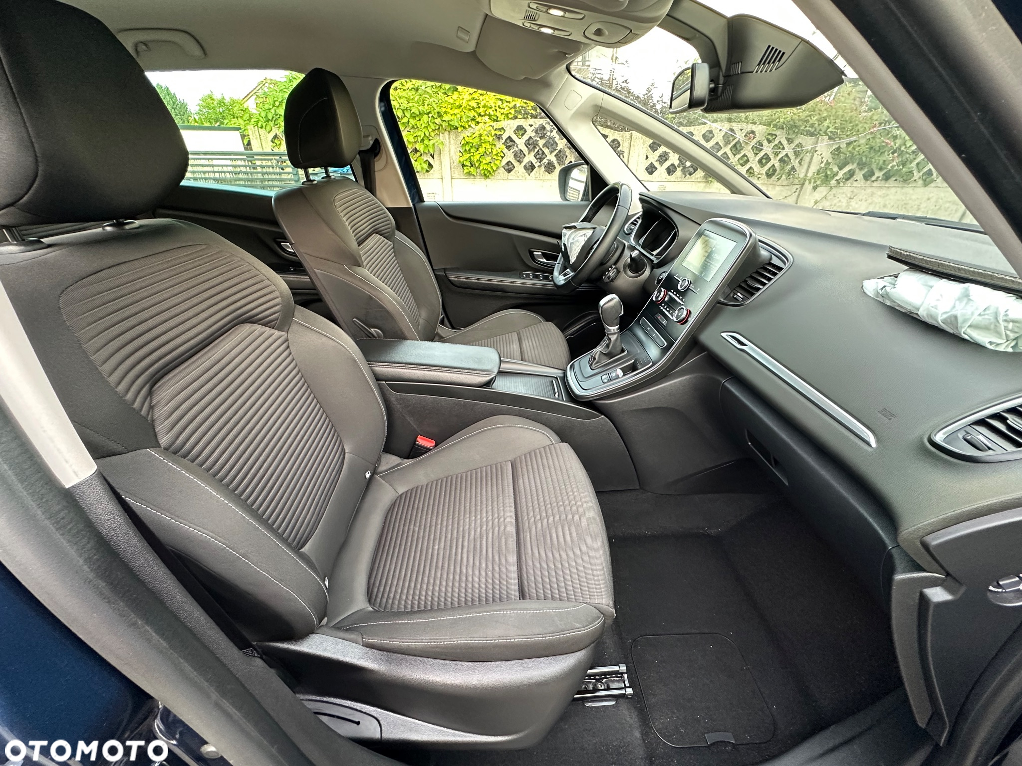 Renault Grand Scenic - 20
