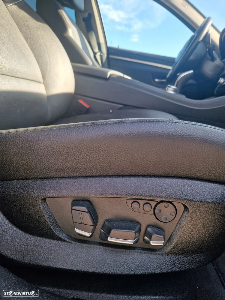 BMW 528 i xDrive Auto - 15