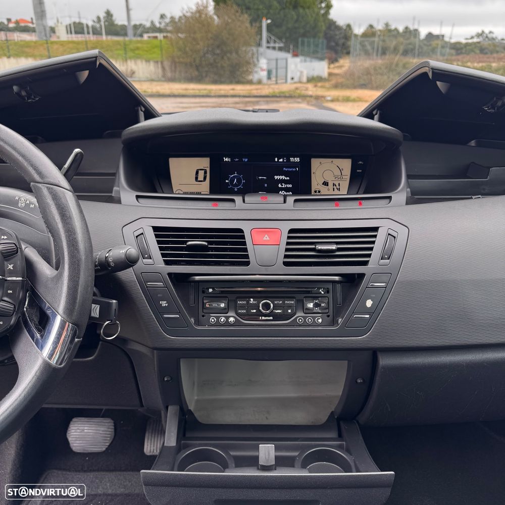 Citroën C4 Picasso 1.6 e-HDi FAP EGS6 Exclusive - 16