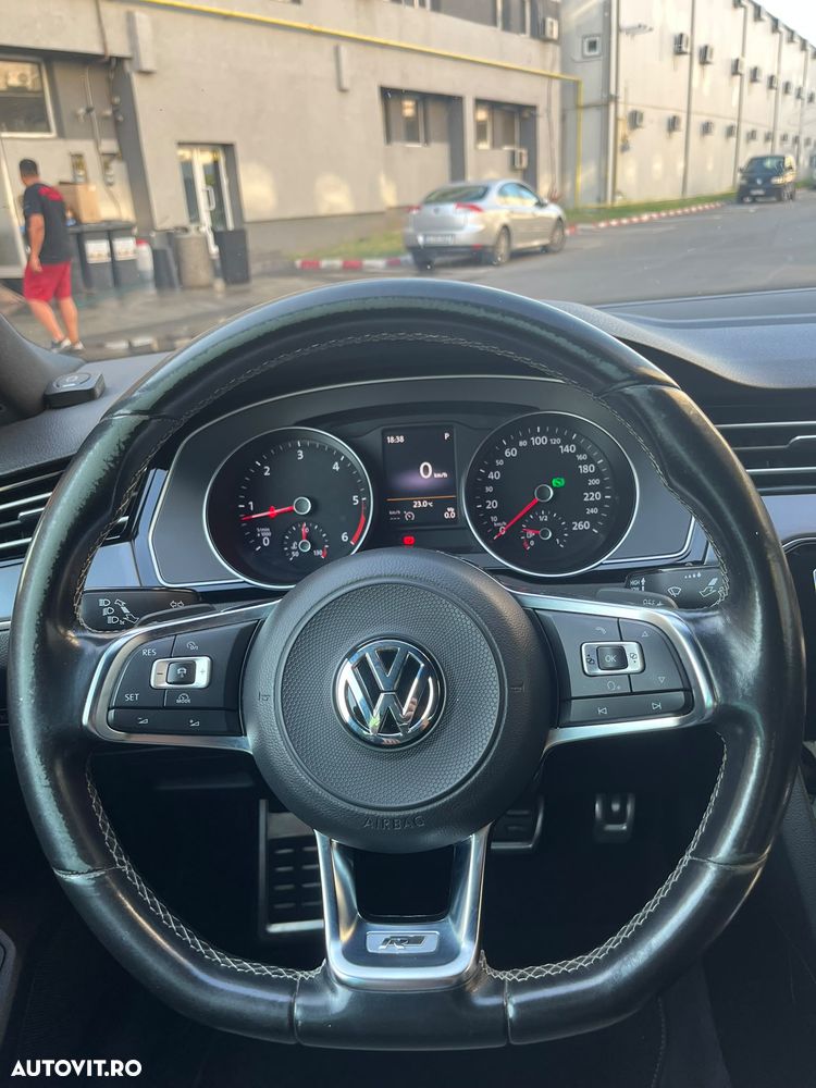 Volkswagen Passat 2.0 TDI DSG Highline - 10
