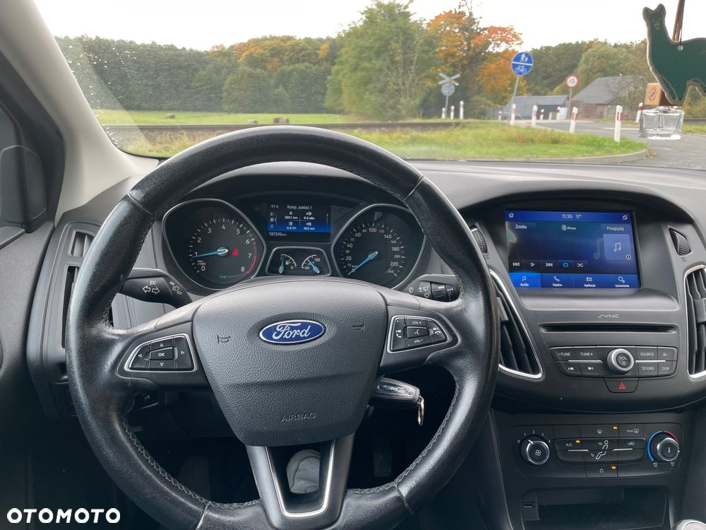 Ford Focus 1.6 Trend - 13