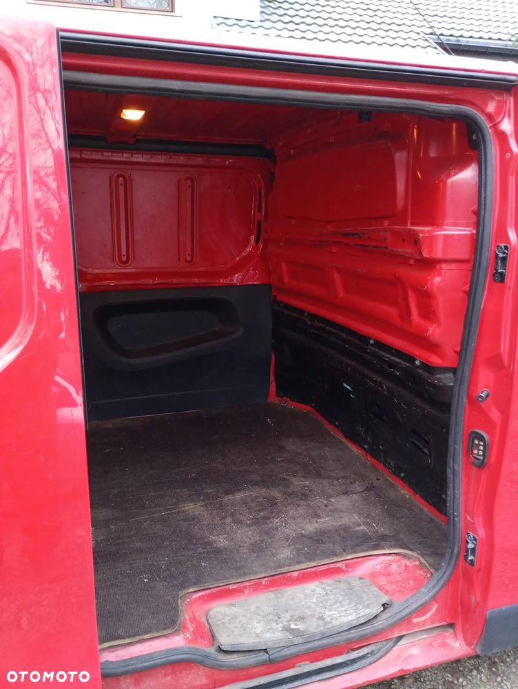 Opel Vivaro - 16