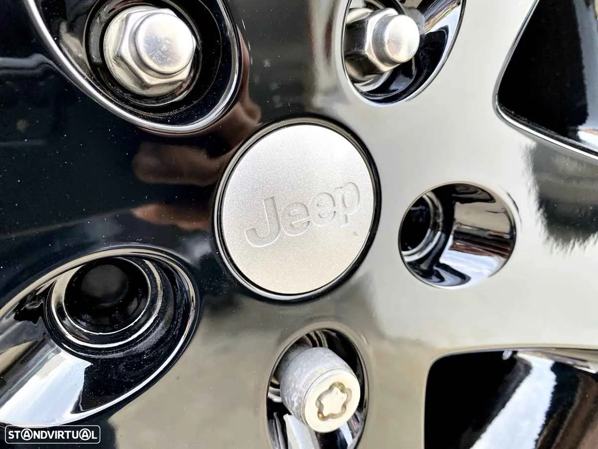 Jeep Wrangler - 45