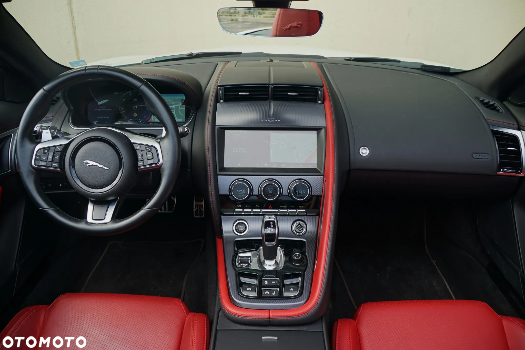Jaguar F-Type 2.0 Turbo R-Dynamic Black - 2