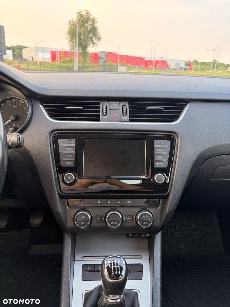 Skoda Octavia 1.4 TSI Ambition - 24