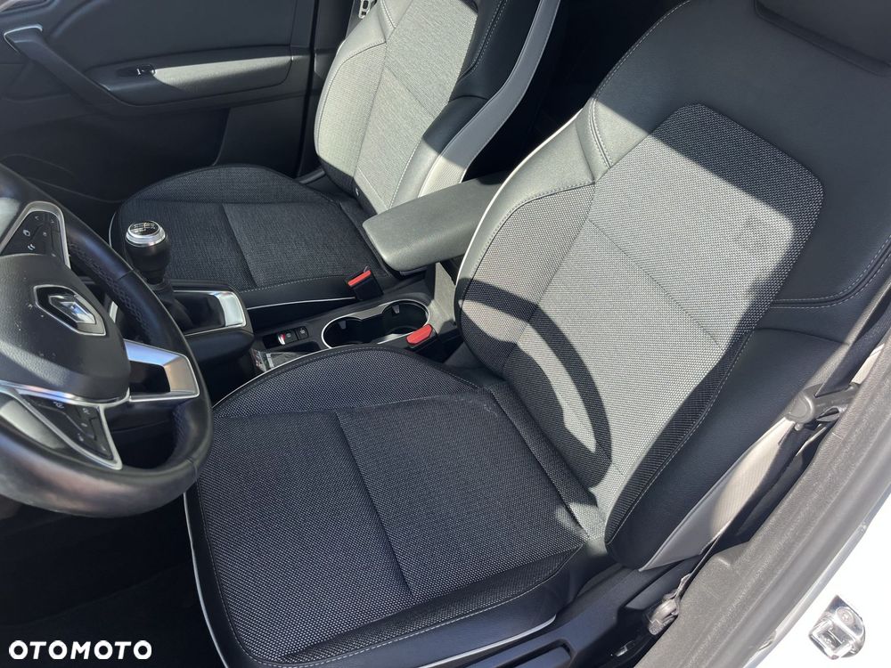 Renault Captur - 12