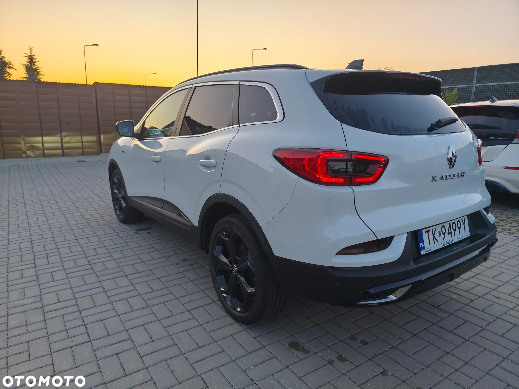 Renault Kadjar 1.3 TCe FAP Black Edition EDC - 4