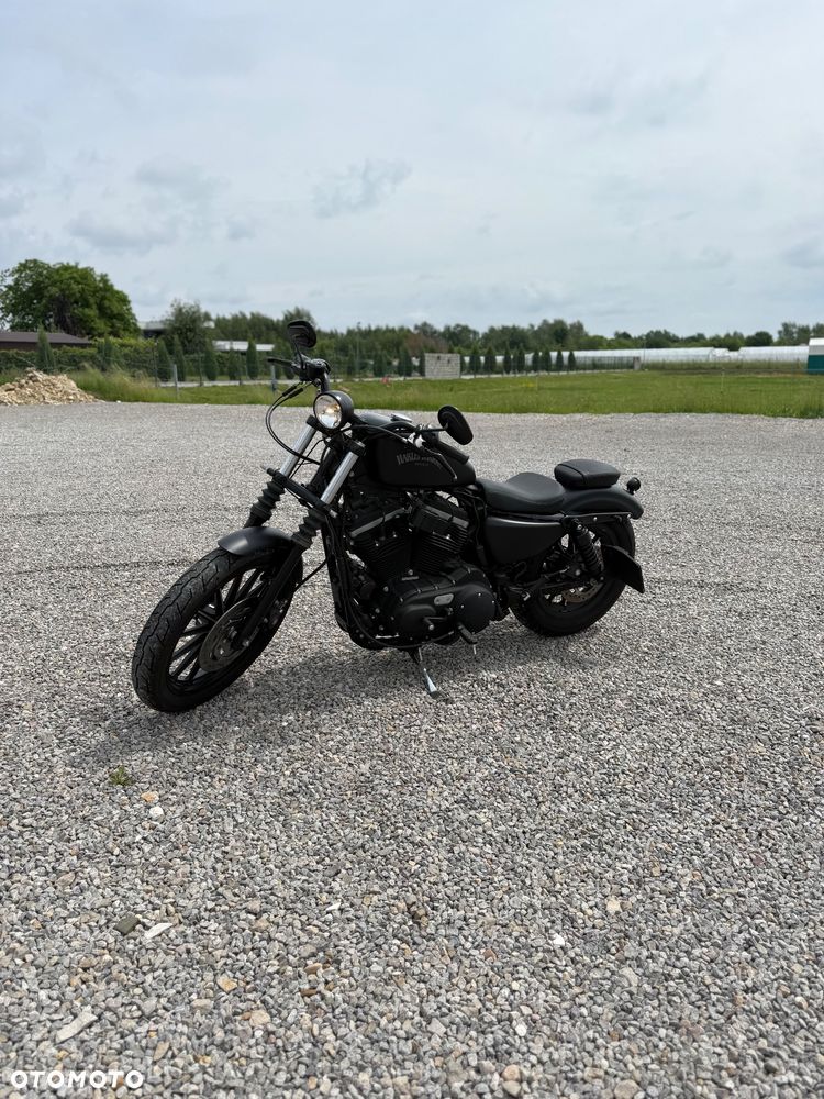 Harley-Davidson Sportster Iron 883 - 1