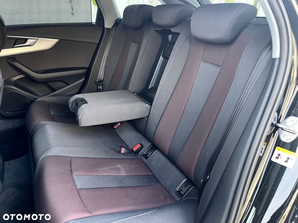 Audi A4 ver-avant-45-tfsi-quattro-s-tronic-advanced - 11