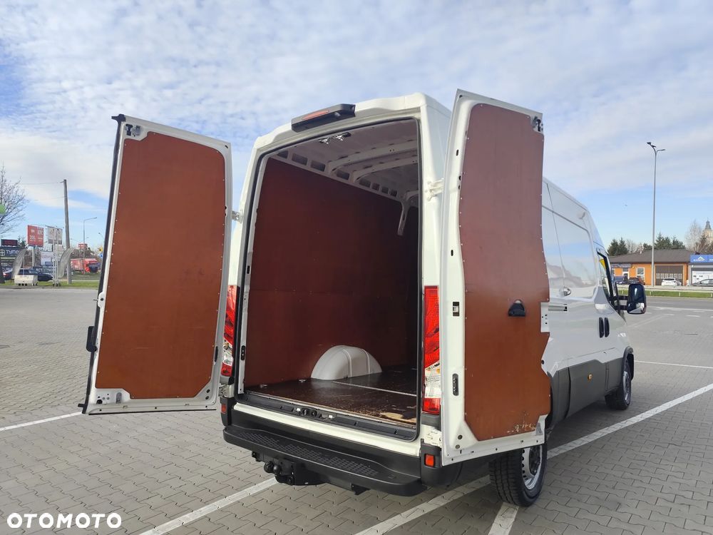 Iveco Daily 35S18 - 32