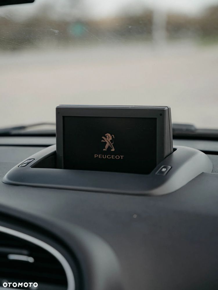 Peugeot 3008 2.0 HDi Allure - 28