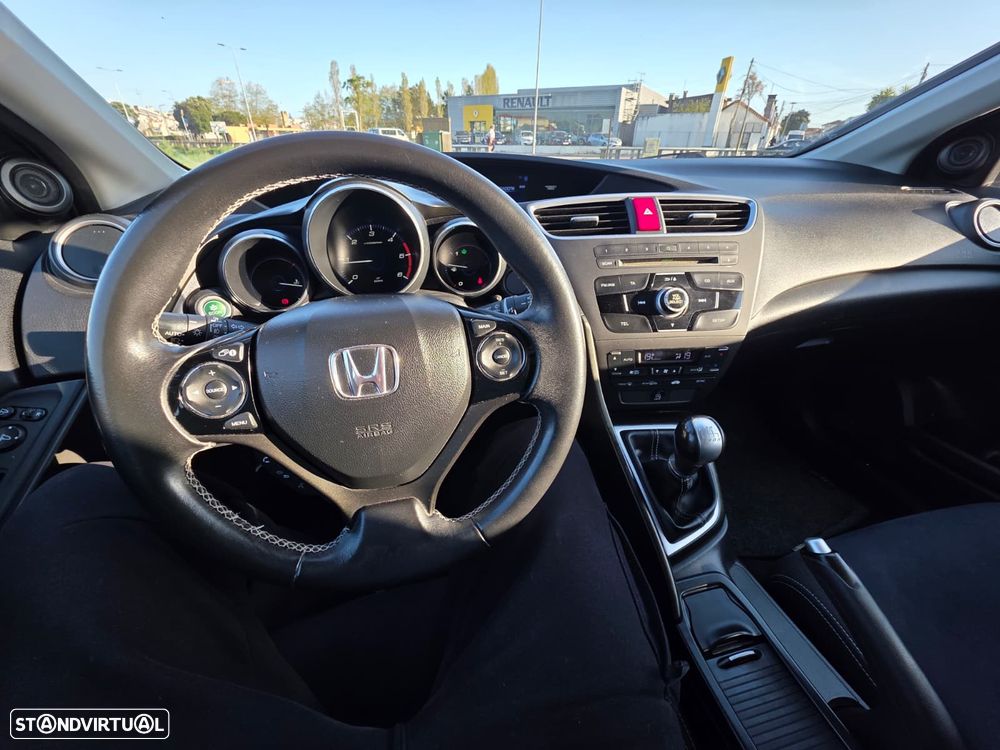 Honda Civic Tourer 1.6 i-DTEC Comfort - 9