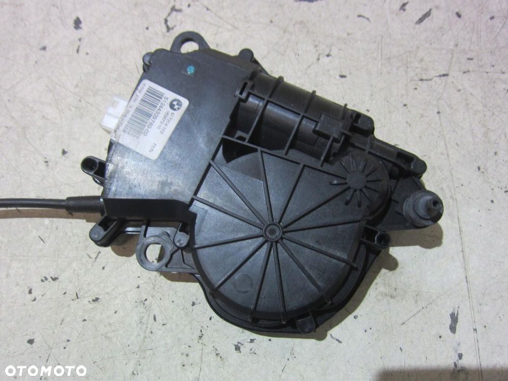 BMW F07 GT ZAMEK DOCIĄG KLAPY BAGAŻNIKA 7211168 51247211168 51244329789 - 2