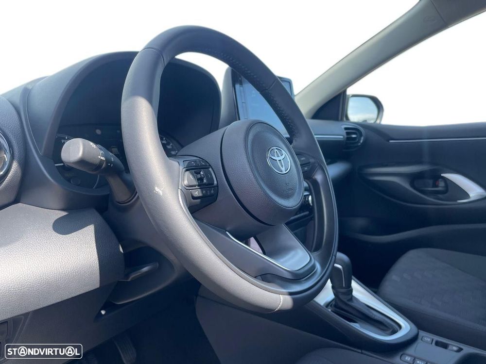 Toyota Yaris - 11