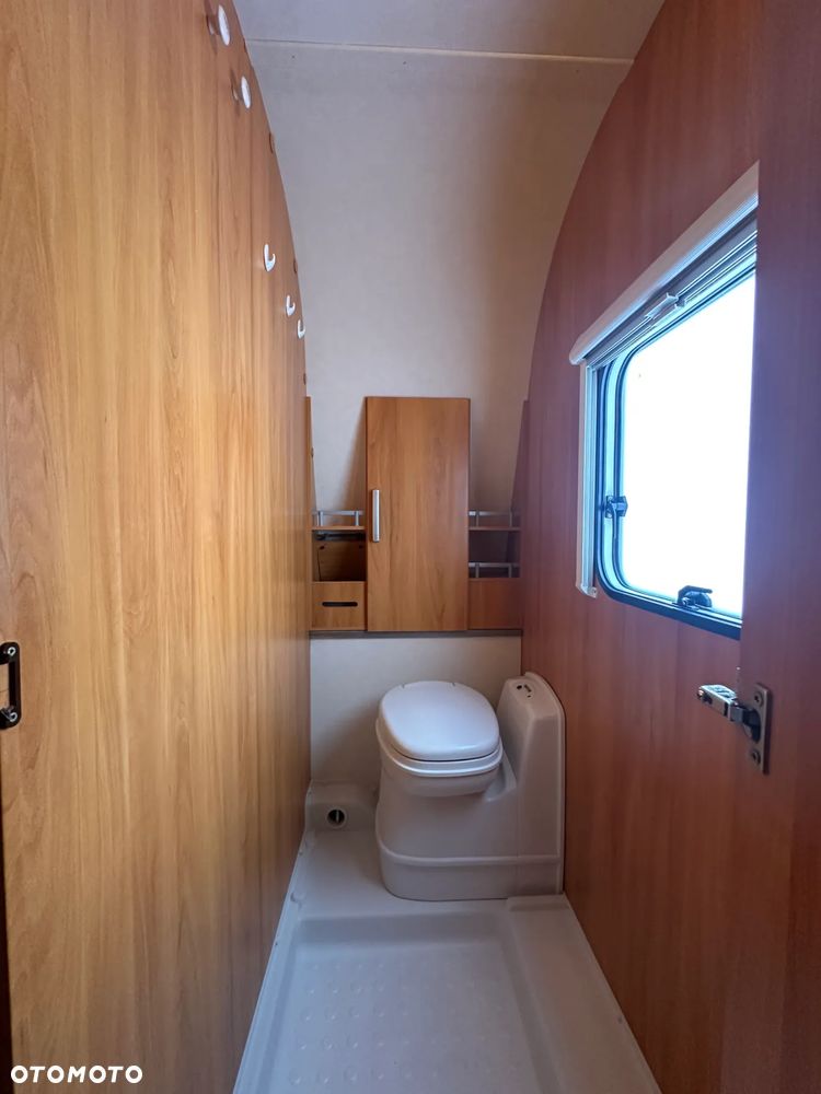 Wilk 550 S4 z przedsionkiem i napędem. ŁÓŻKA PIĘTROWE - 6 os. - 34