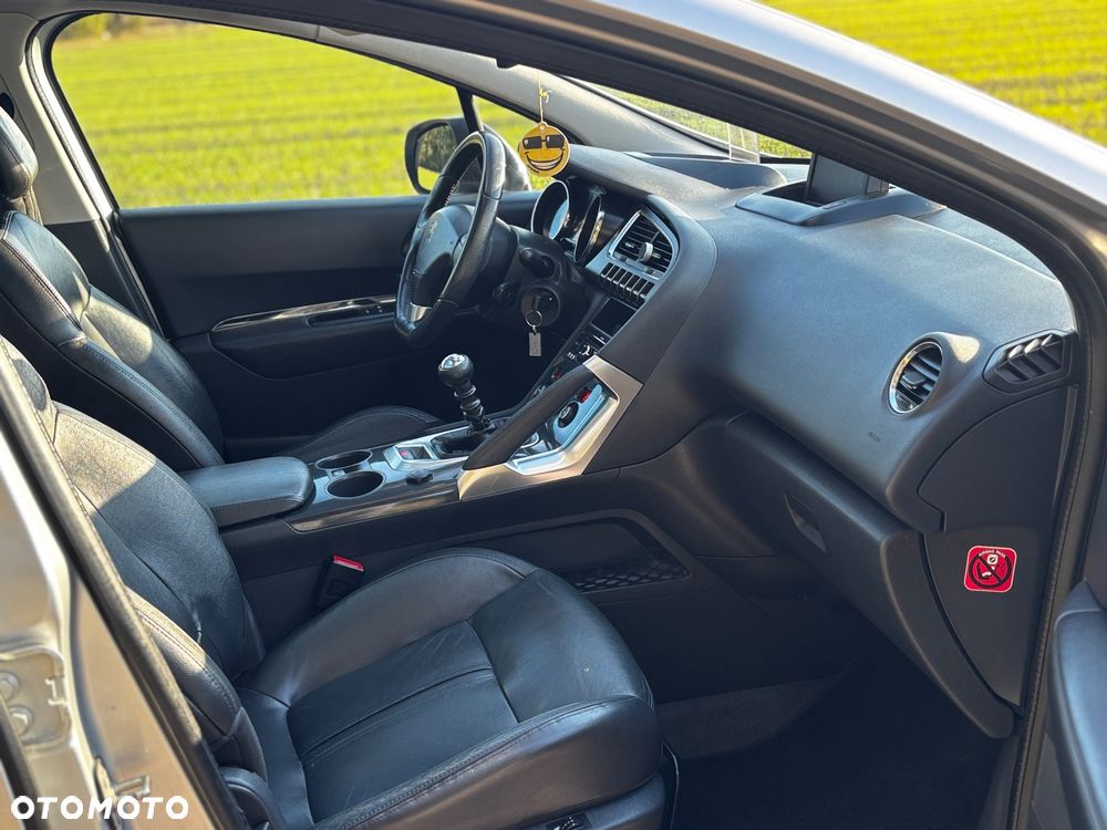 Peugeot 3008 2.0 HDi Premium+ - 23