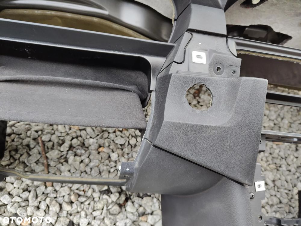 BMW E60 E61 DESKA KONSOLA kokpit czarna Igła Europa - 11