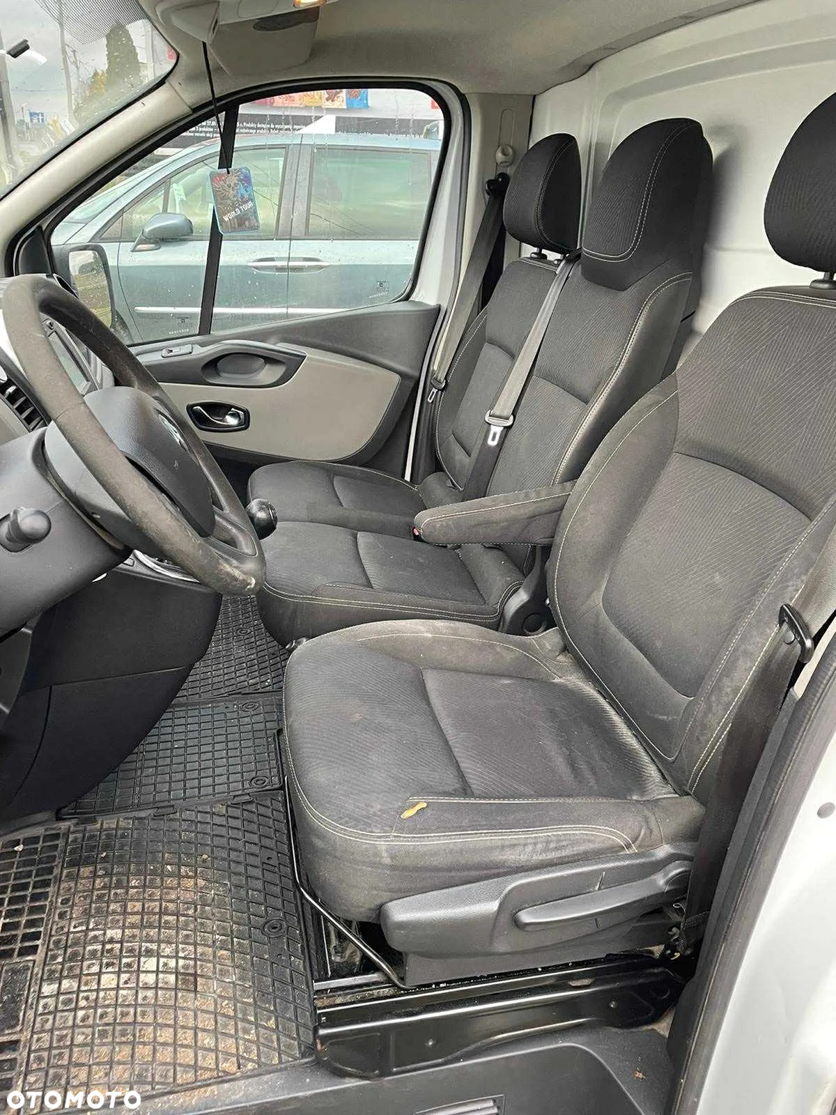 Renault TRAFIC - 6