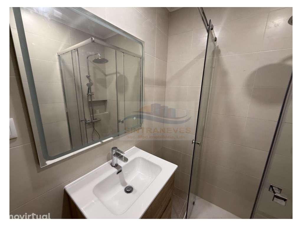 Apartamento T1 Totalmente Remodelado - Acabamentos Top - Grande imagem: 4/5