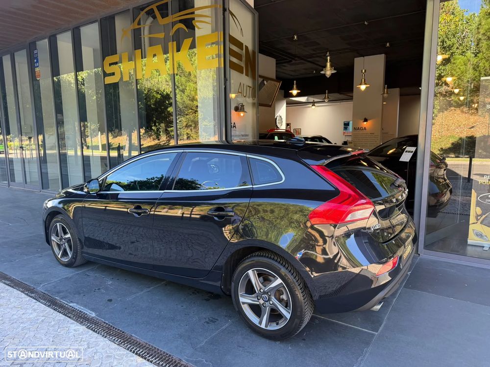 Volvo V40 D4 Summum - 3