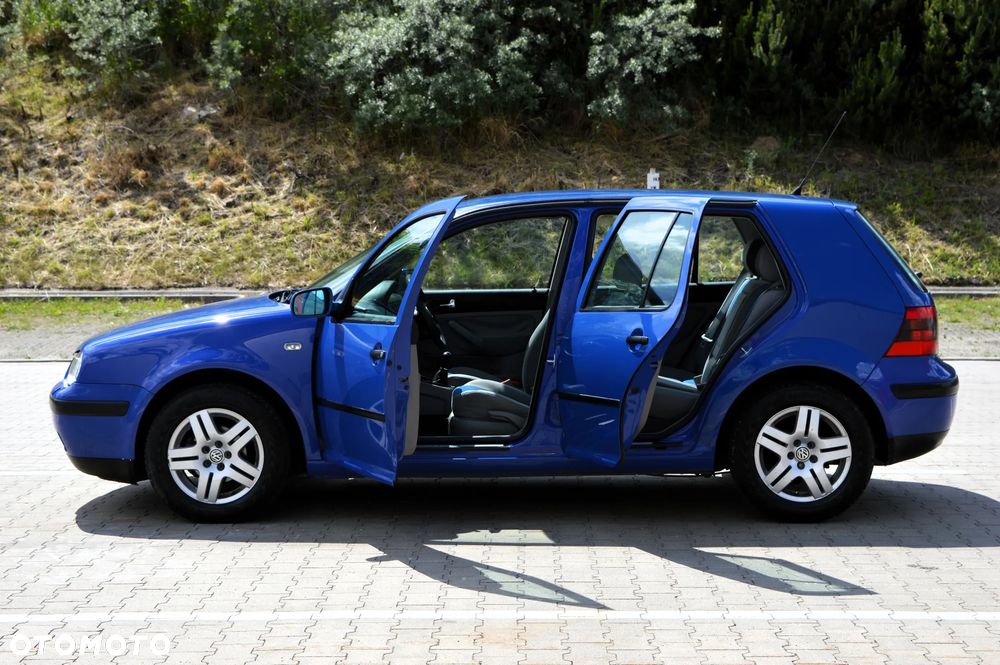 Volkswagen Golf 1.4 Comfortline - 25