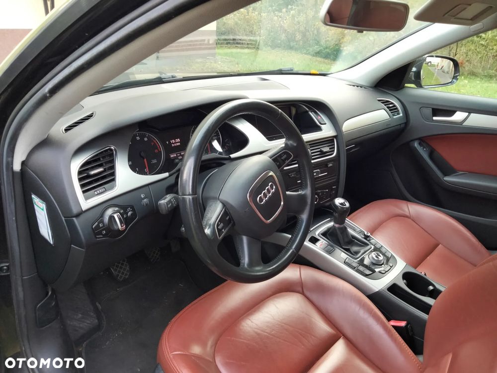 Audi A4 Limousine - 11