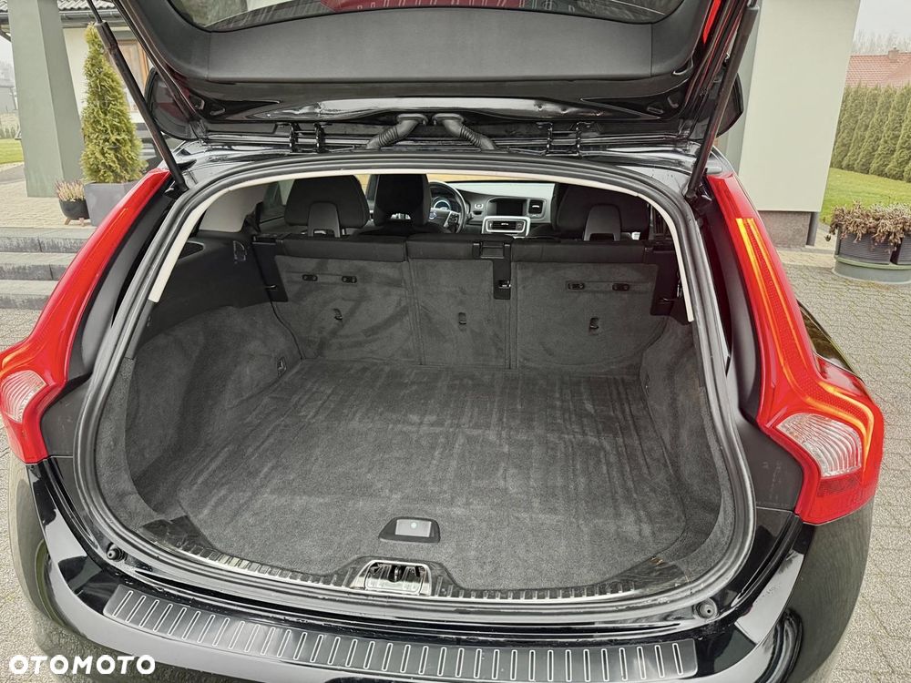 Volvo V60 D4 Momentum - 15