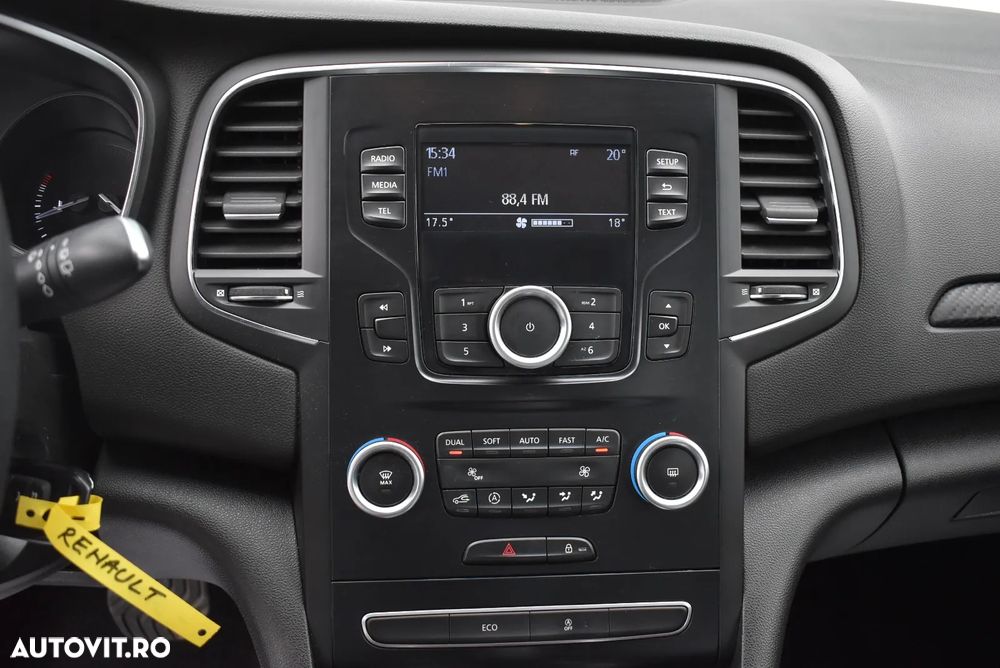 Renault Megane BLUE dCi EDC Intens - 12