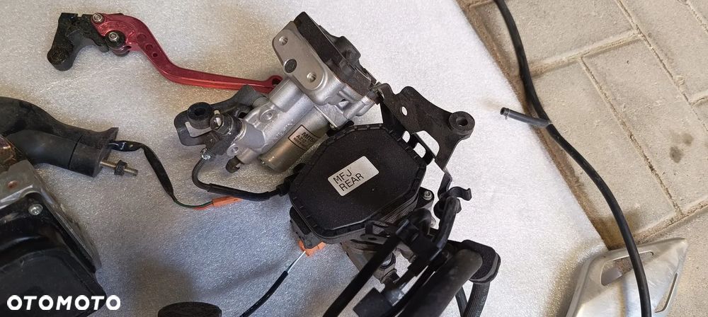 HONDA CBR1000RR  CBR 1000RR SC57 SC59 SET AMORTYZATOR SKRĘTU  POMPA ABS - 5