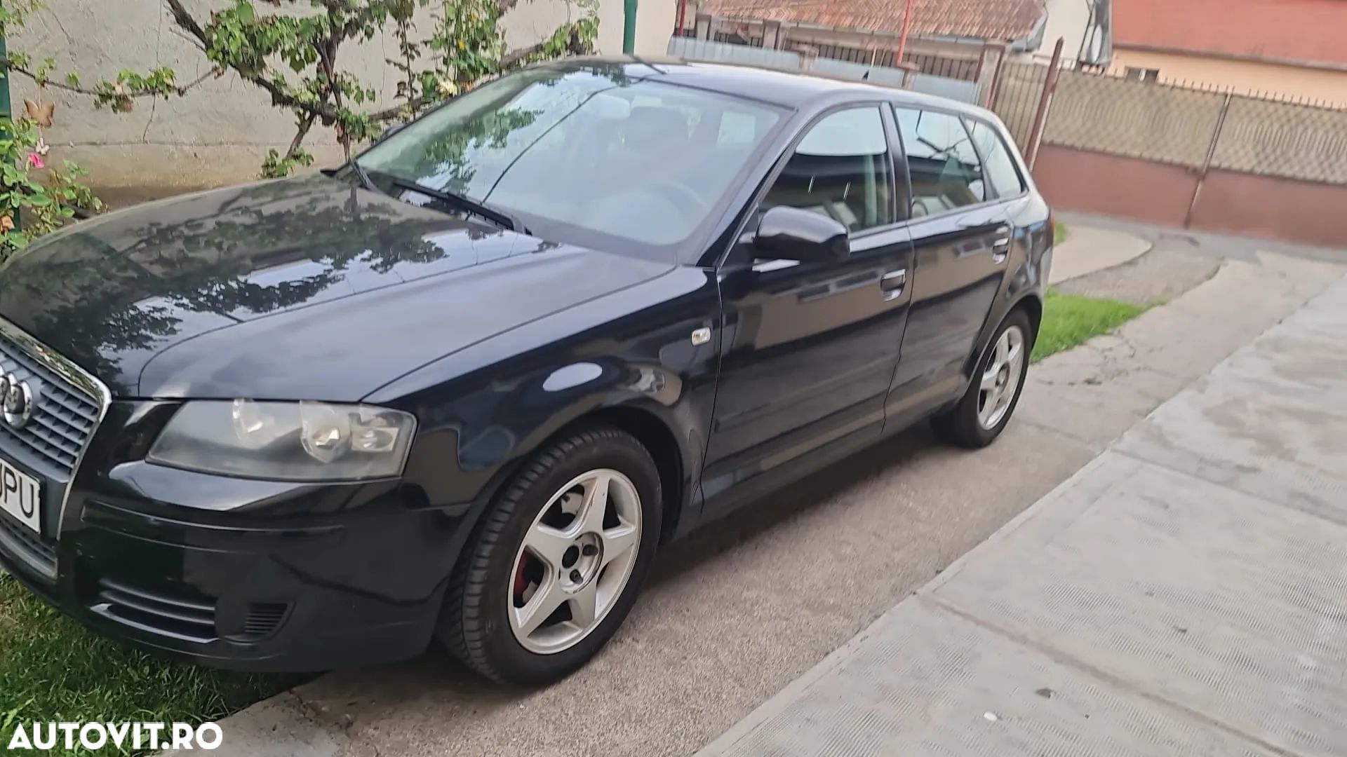 Audi A3 1.9 TDI Sportback Ambiente - 1