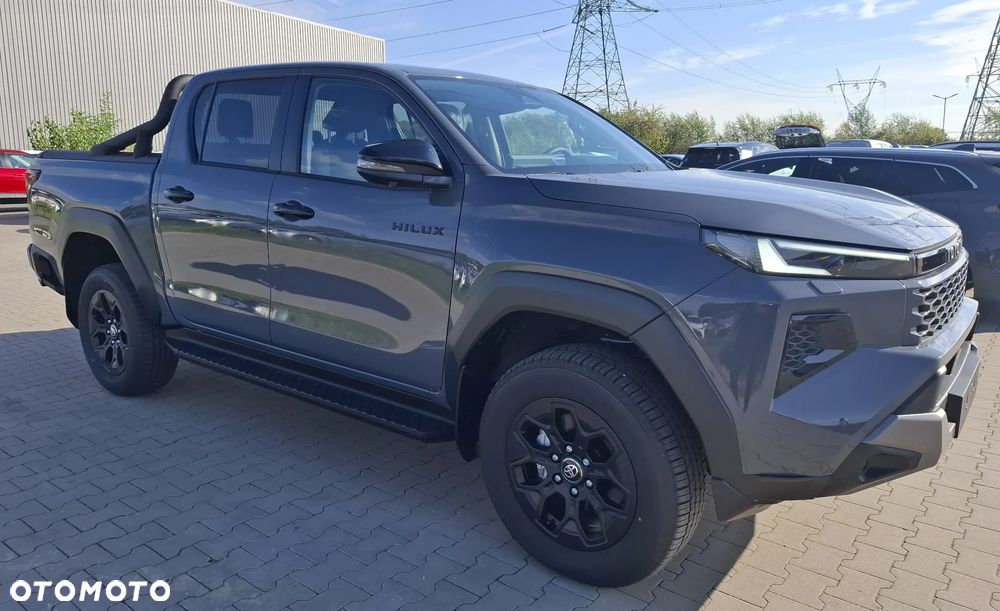 Toyota Hilux 2.8 D-4D mHEV Double Cab Invincible 4x4 - 9