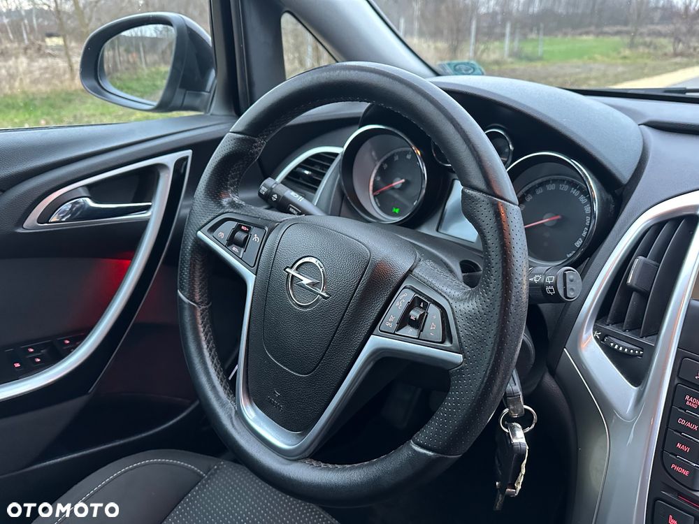 Opel Astra 1.4 T Cosmo - 15