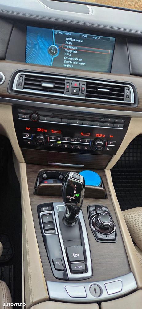 BMW Seria 7 730d Aut. - 9