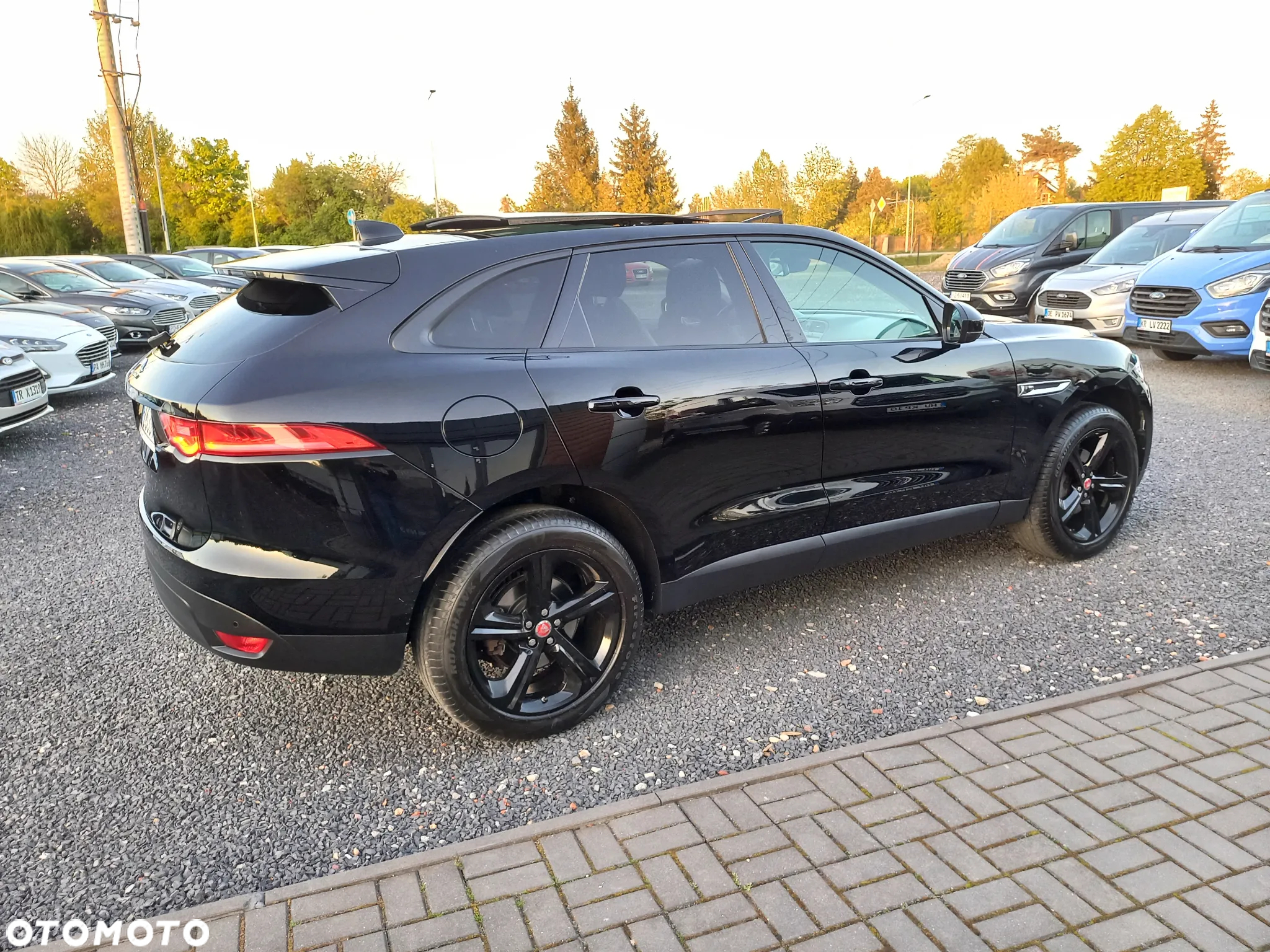 Jaguar F-Pace - 7