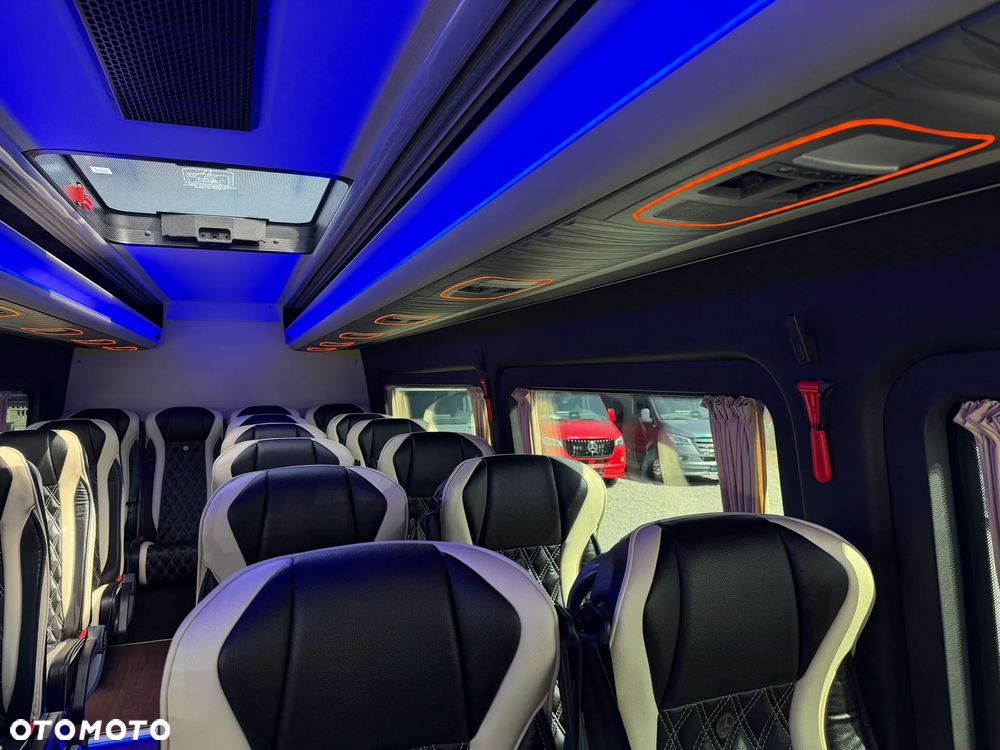 Mercedes-Benz Sprinter 519 - 28