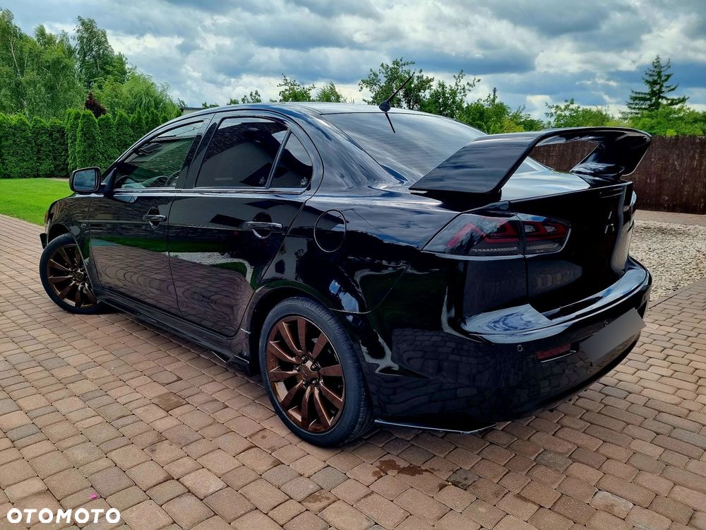 Mitsubishi Lancer - 11