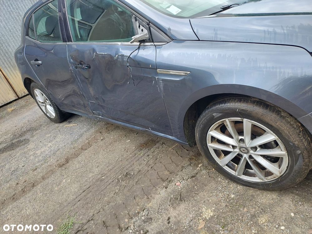 Renault Megane ENERGY dCi 110 EDC INTENS - 6