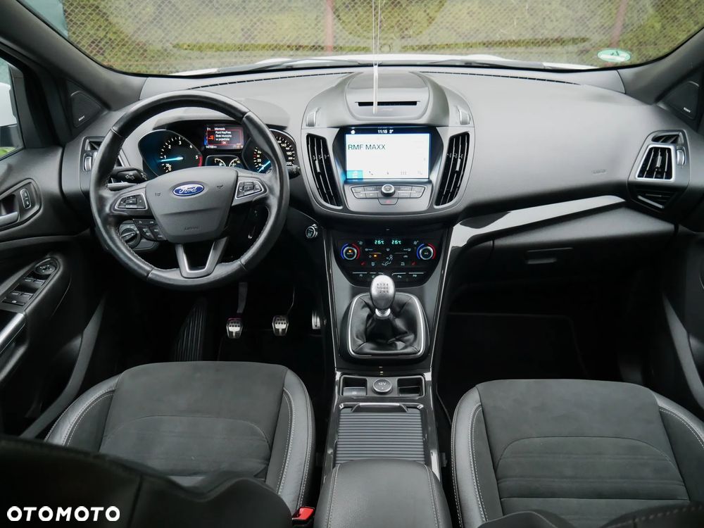 Ford Kuga 2.0 TDCi AWD ST-Line - 25