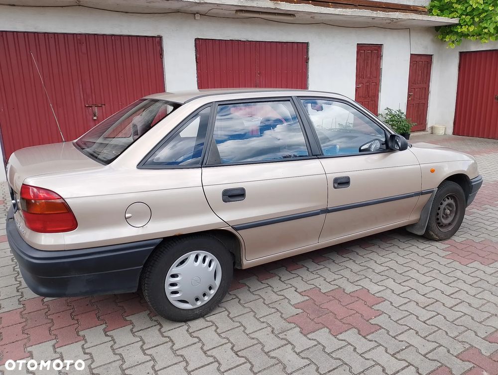 Opel Astra 1.4 Start - 7