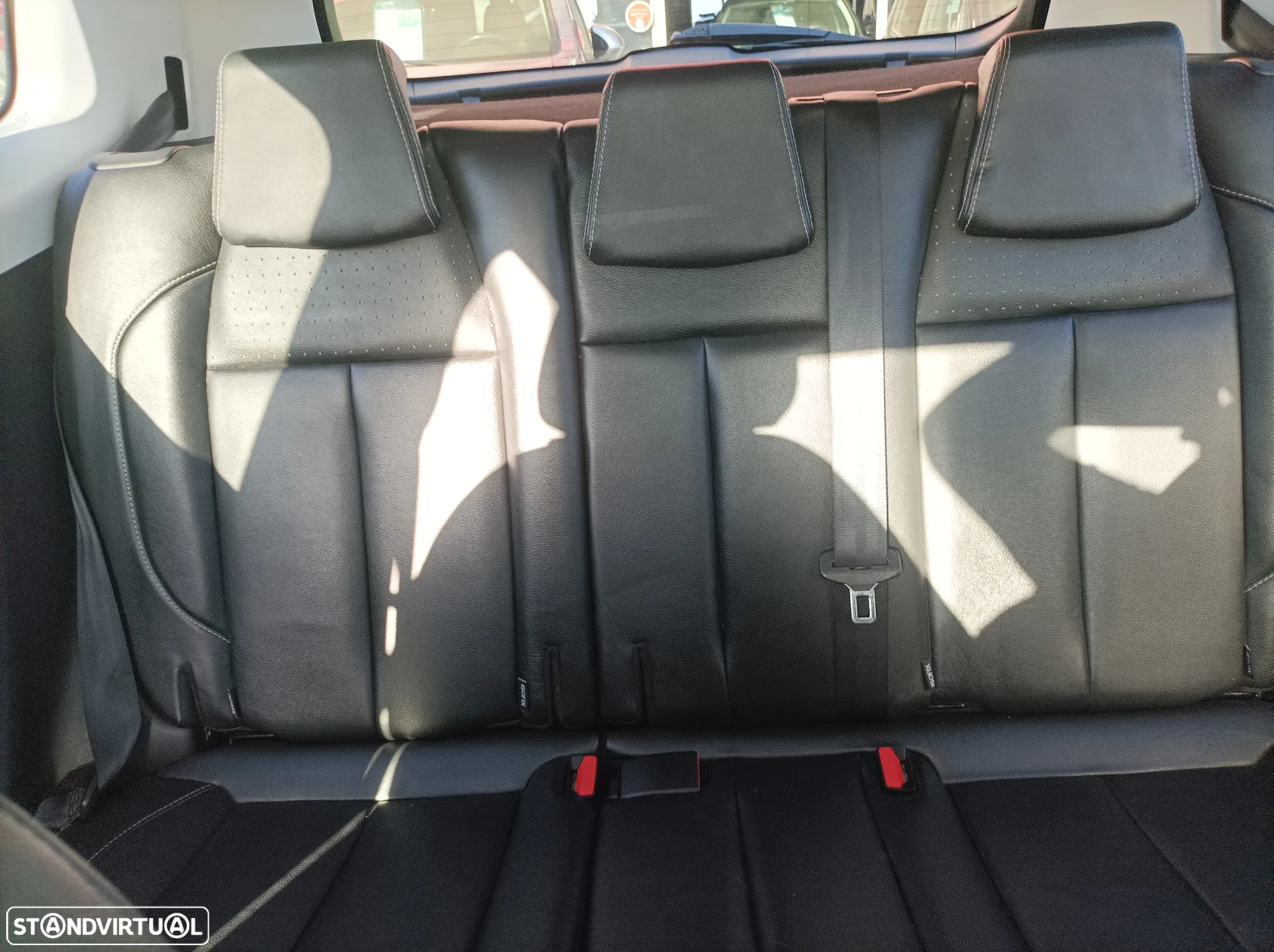 Peugeot 2008 1.6 VTi Allure - 33