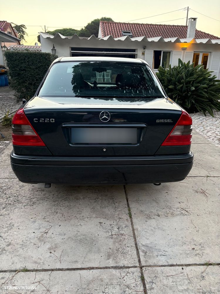 Mercedes-Benz C 220 D Classic - 34