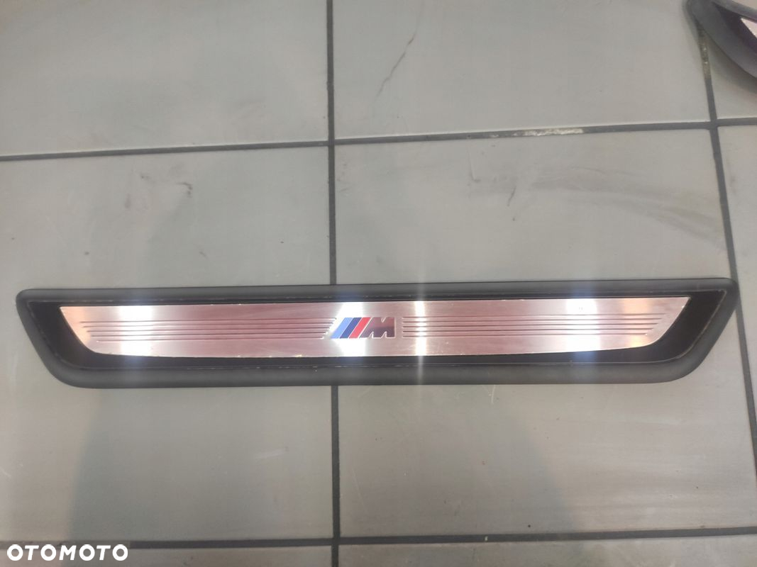 BMW 7 F01 F02 MPAKIET LISTWY PROGOWE OZDOBNE DRZWI PROGI KPL ORYGINAŁ BMW - 12