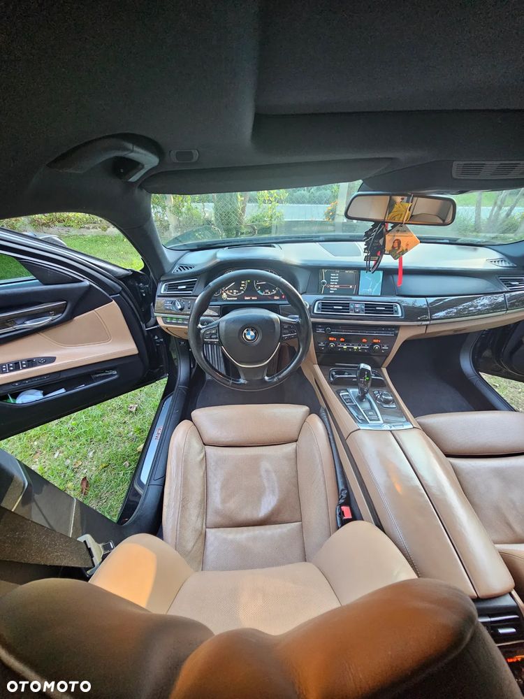 BMW Seria 7 730d L - 13