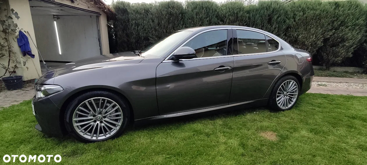 Alfa Romeo Giulia 2.2 D Turbo Super - 11