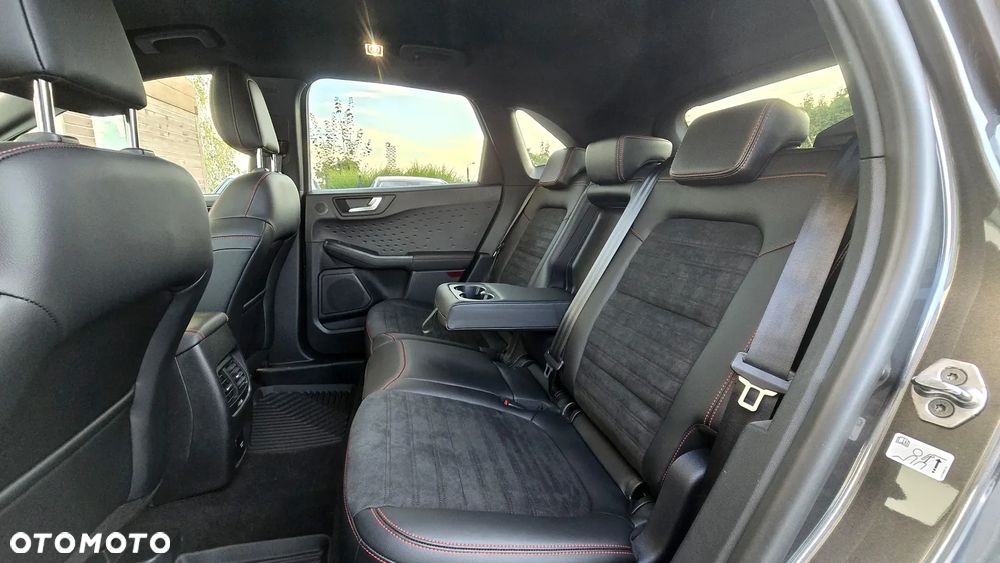 Ford Kuga 2.0 EcoBlue 4x4 ST-LINE X - 29