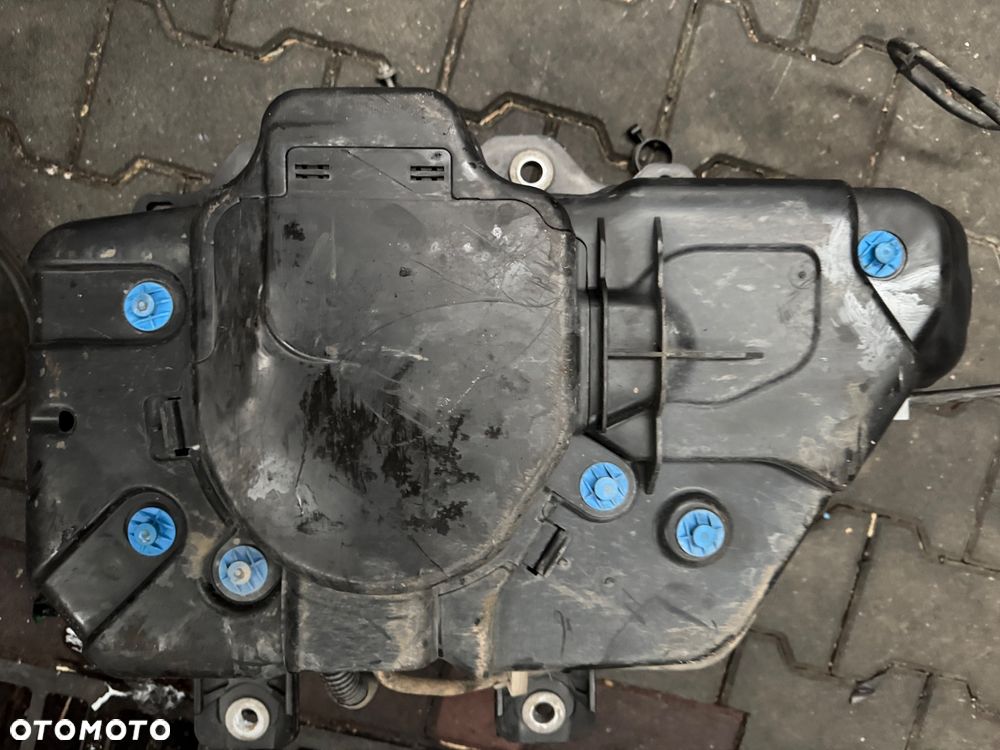 Zbiornik Adblue kompletny ford transit 16-19r - 3