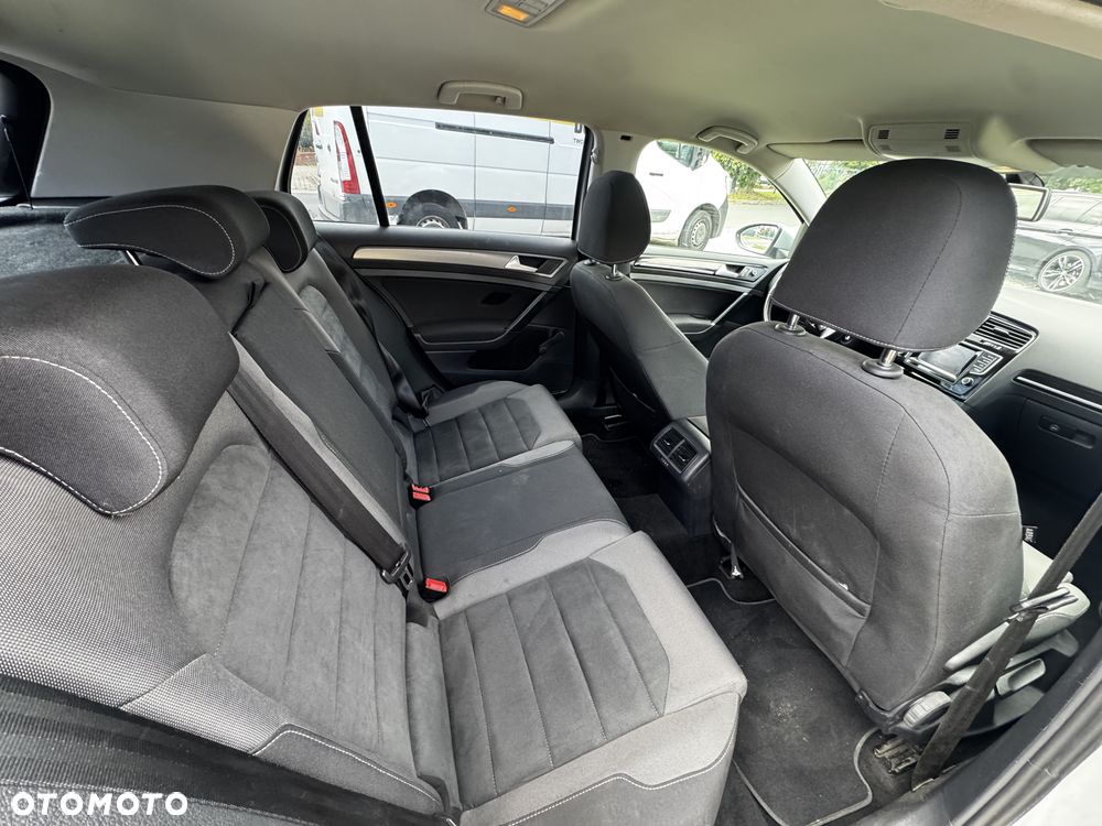 Volkswagen Golf 1.6 TDI BMT Comfortline - 11