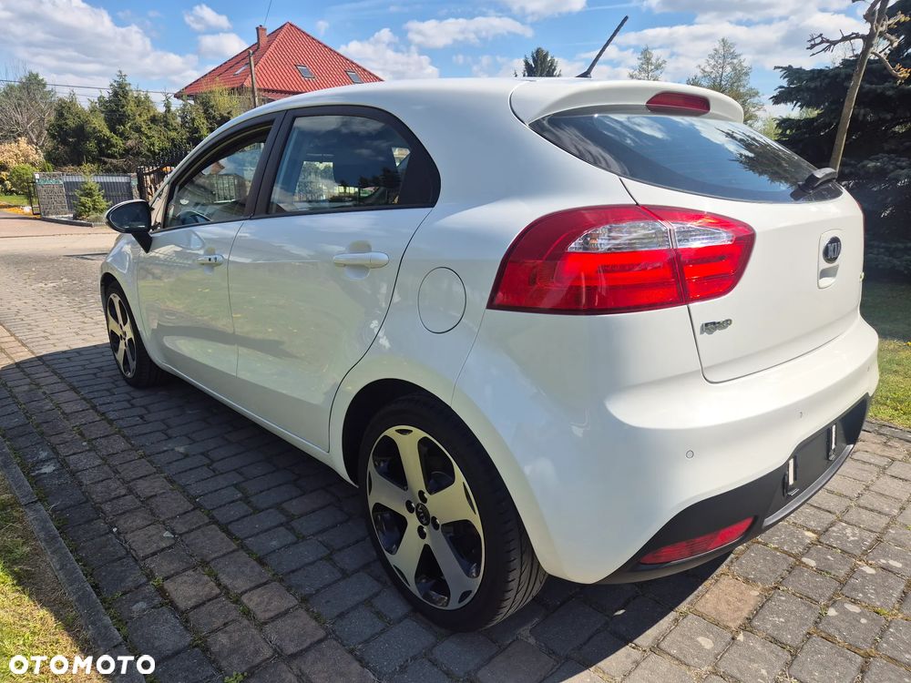 Kia Rio 1.2 Dream Team Edition - 9