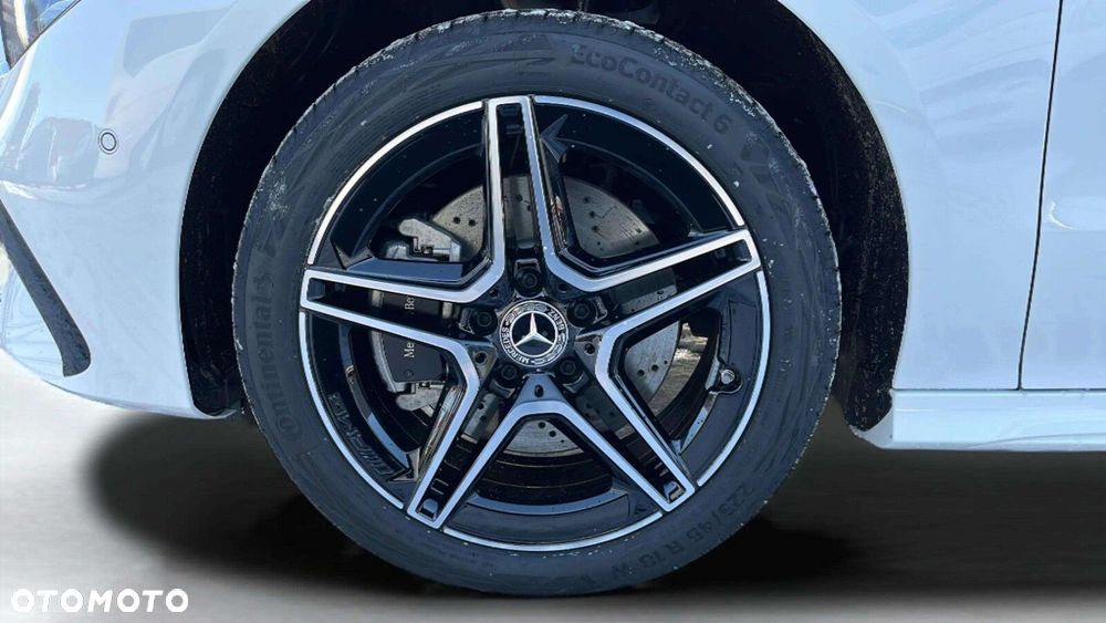 Mercedes-Benz CLA - 22